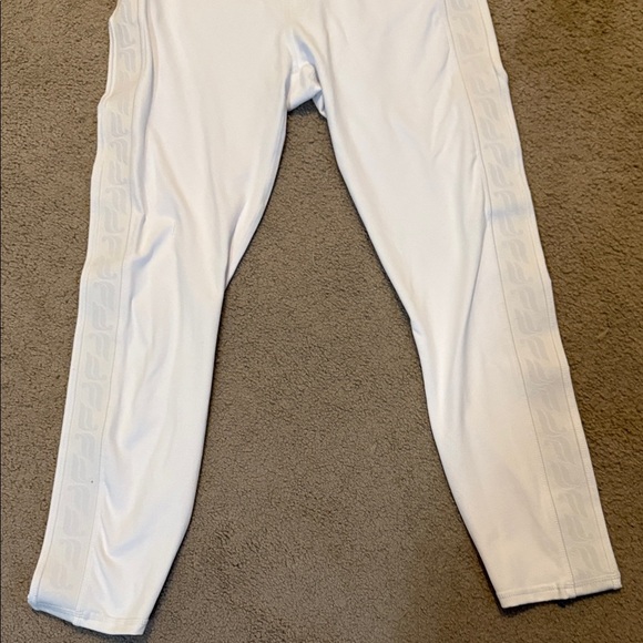 Fabletics White Leggings - Picture 3 of 8